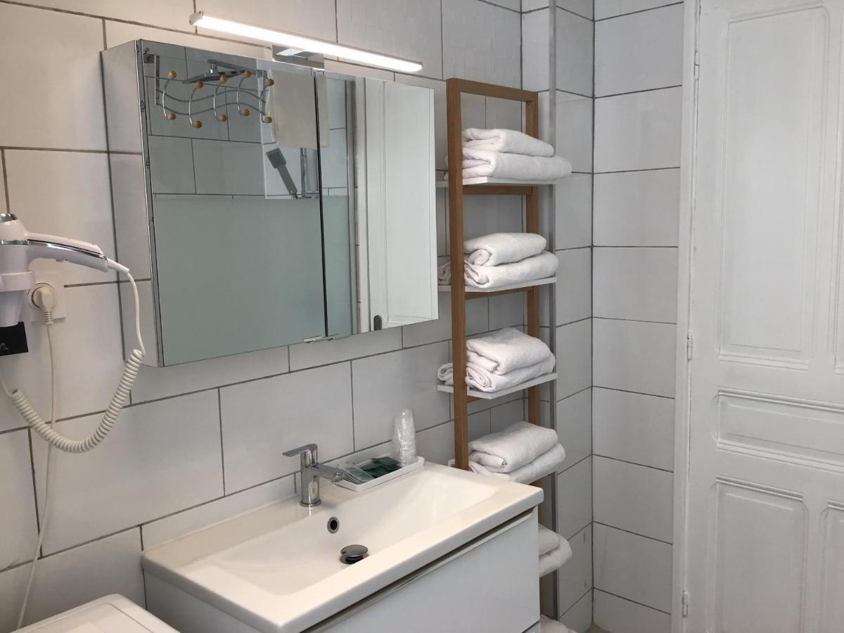 Appartement Lumea 80 M2 Climatise Parking Proche Sanctuaires لورد المظهر الخارجي الصورة